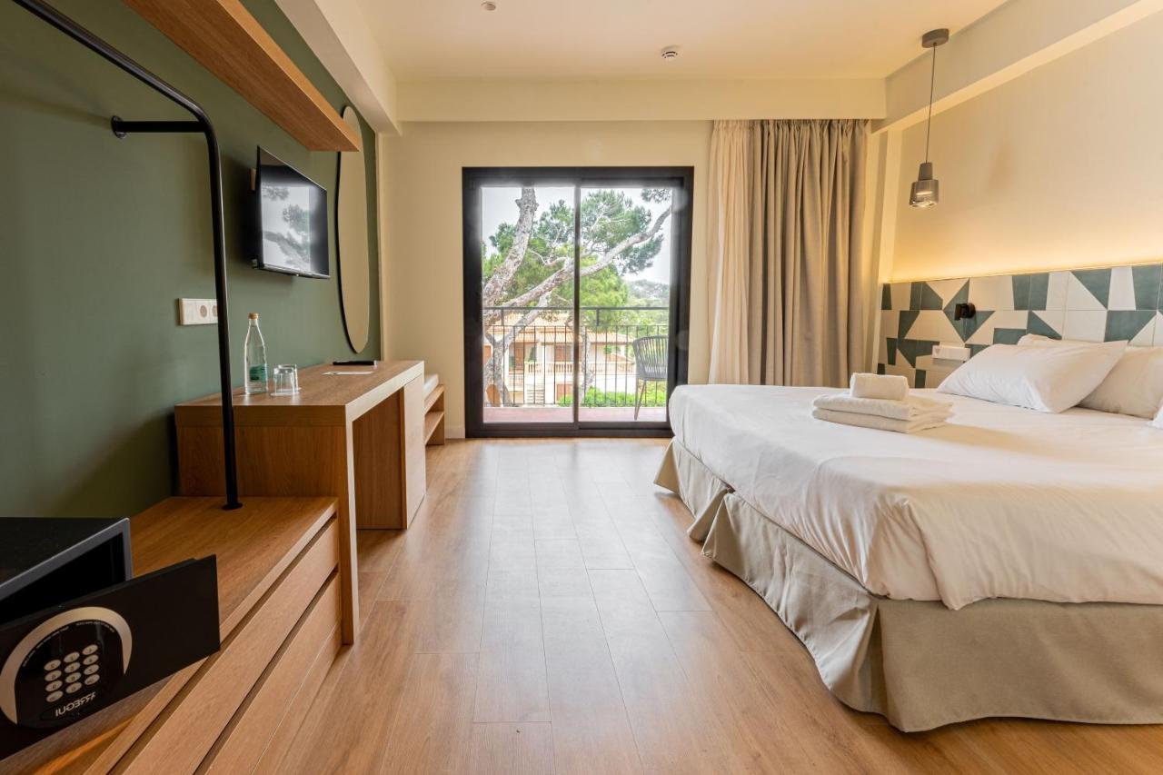 Hotel Santanyi Port カラ・フィゲラ エクステリア 写真