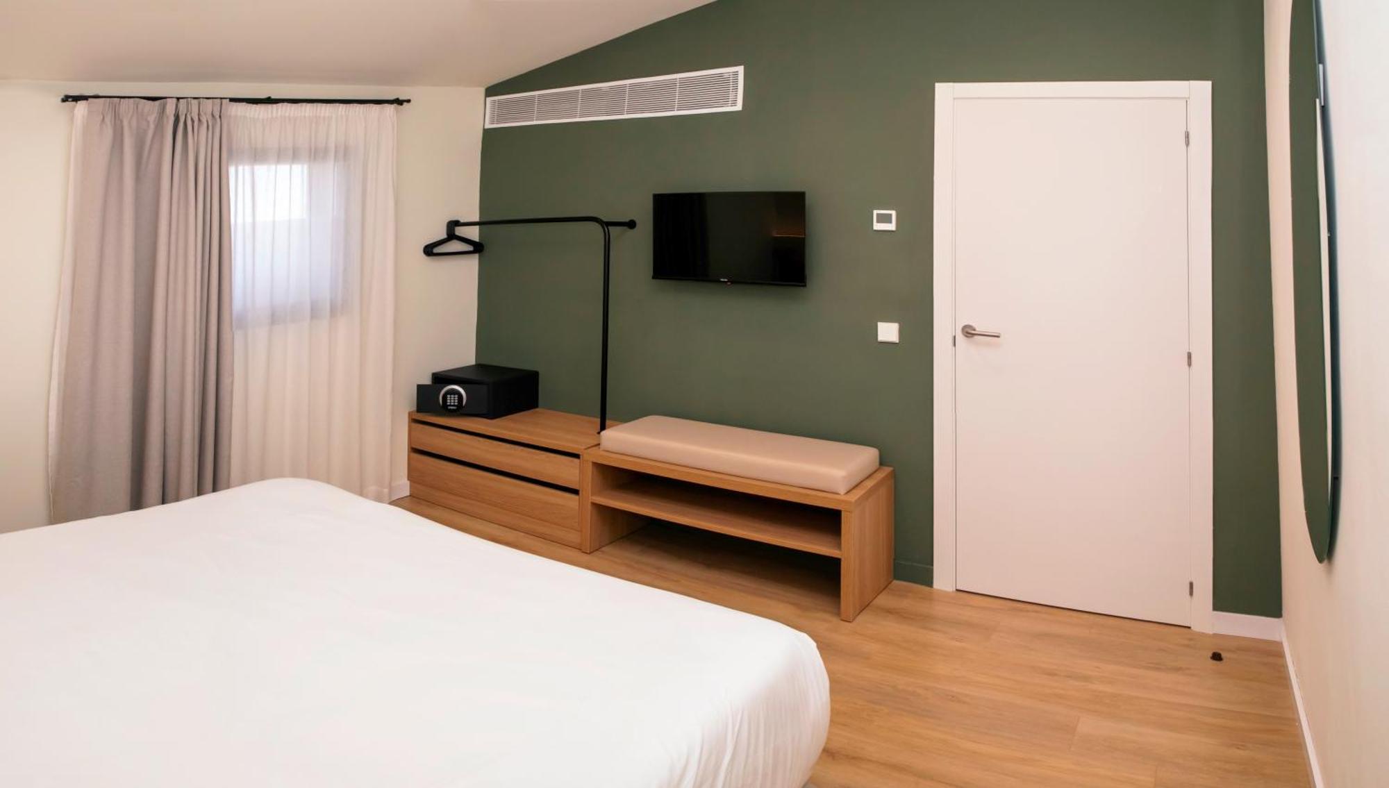 Hotel Santanyi Port カラ・フィゲラ エクステリア 写真