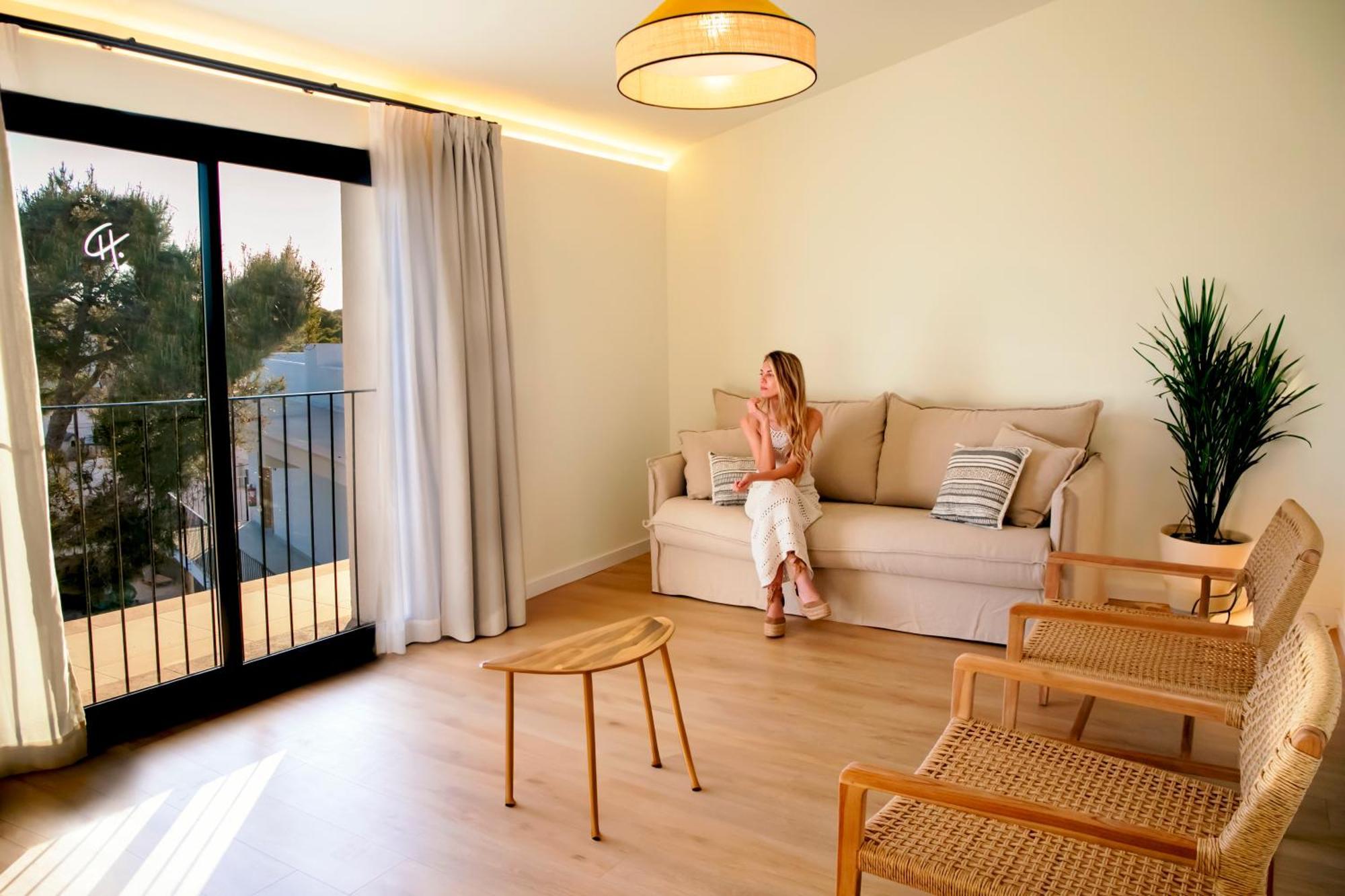 Hotel Santanyi Port カラ・フィゲラ エクステリア 写真