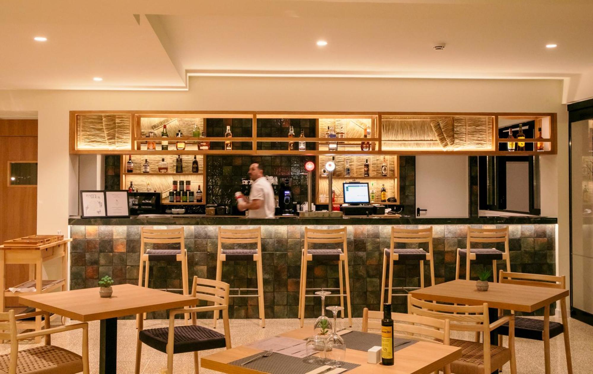 Hotel Santanyi Port カラ・フィゲラ エクステリア 写真