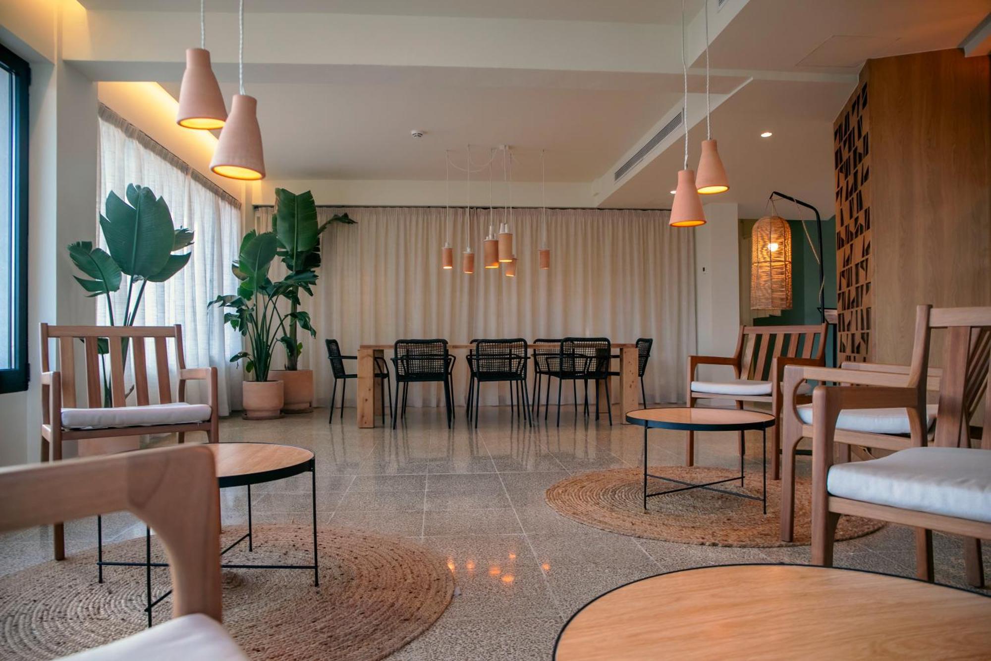 Hotel Santanyi Port カラ・フィゲラ エクステリア 写真